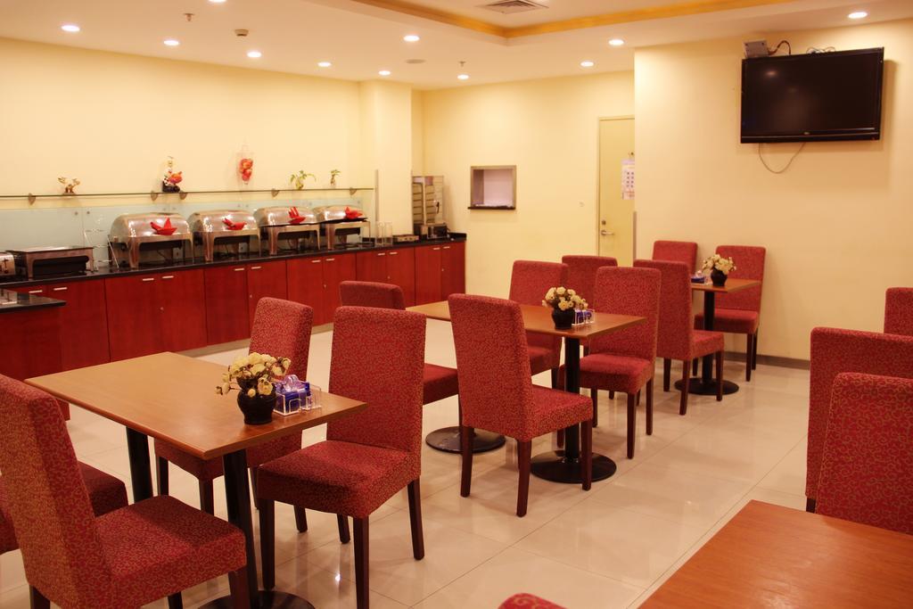 Hanting Express Shanghai Jinqiao Middle Yanggao Road Kültér fotó
